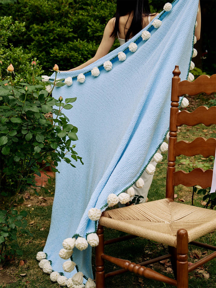 Lè Bouquet Blanket