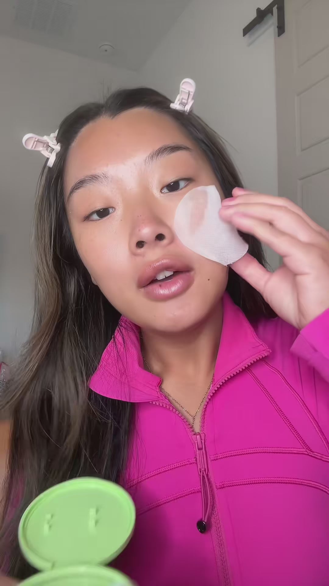 The Korean Toner Pads – Fade Dark Spots & Wrinkles Fast video